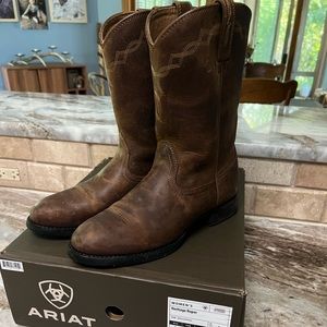 Ariat boots size 9